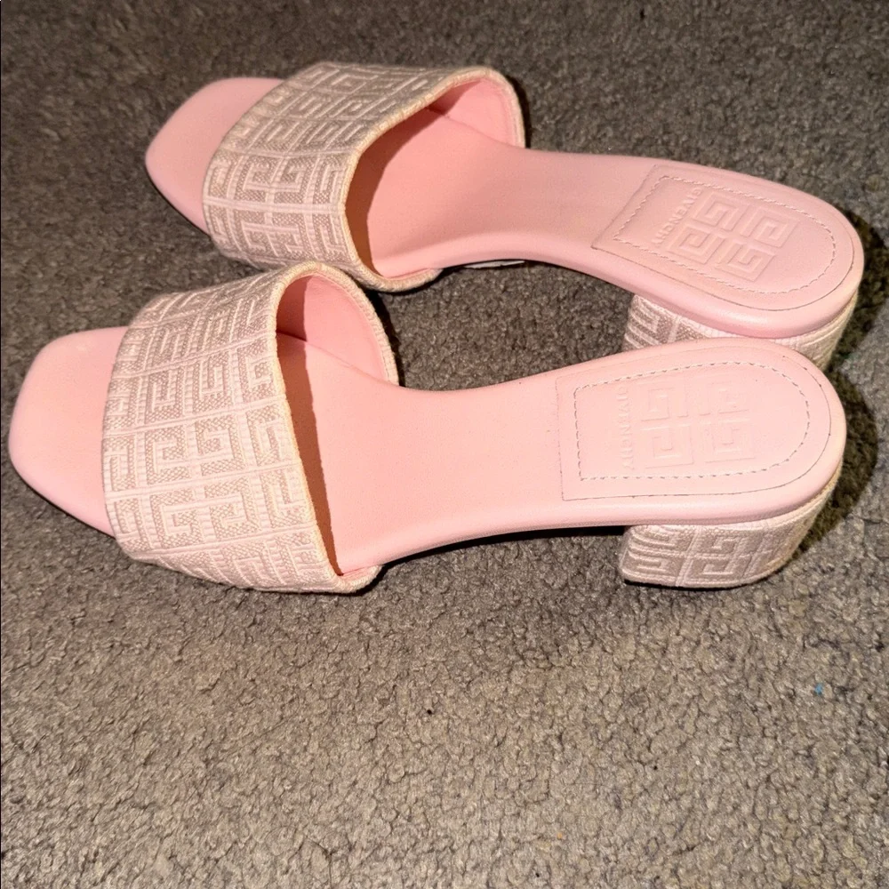 Givenchy Light Pink Embroidered Wide-Strap Slide Mules - Picture 2 of 3